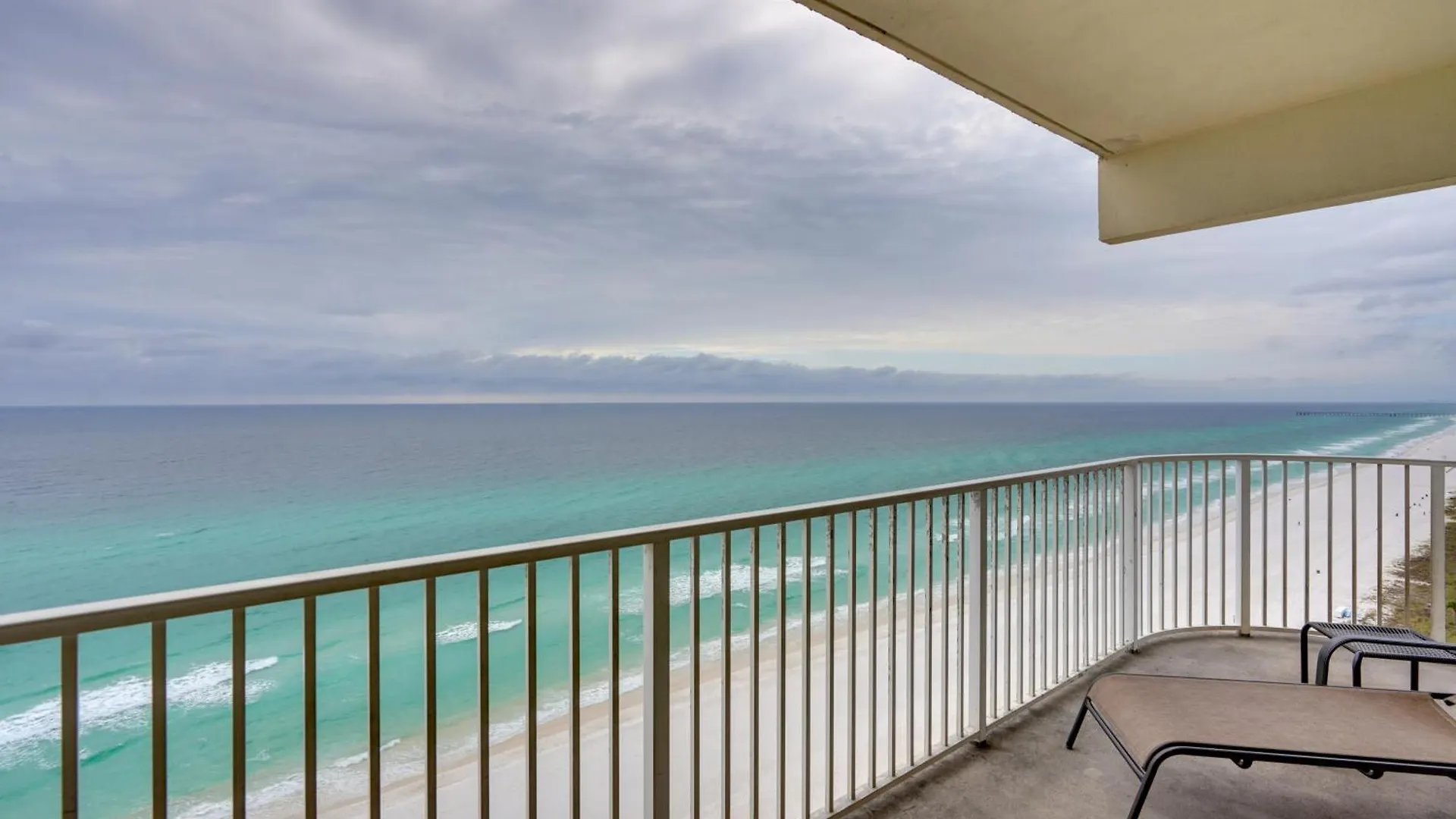 Beachfront Pcb Condo With Ocean View, Pool Access! Panama City Beach United States